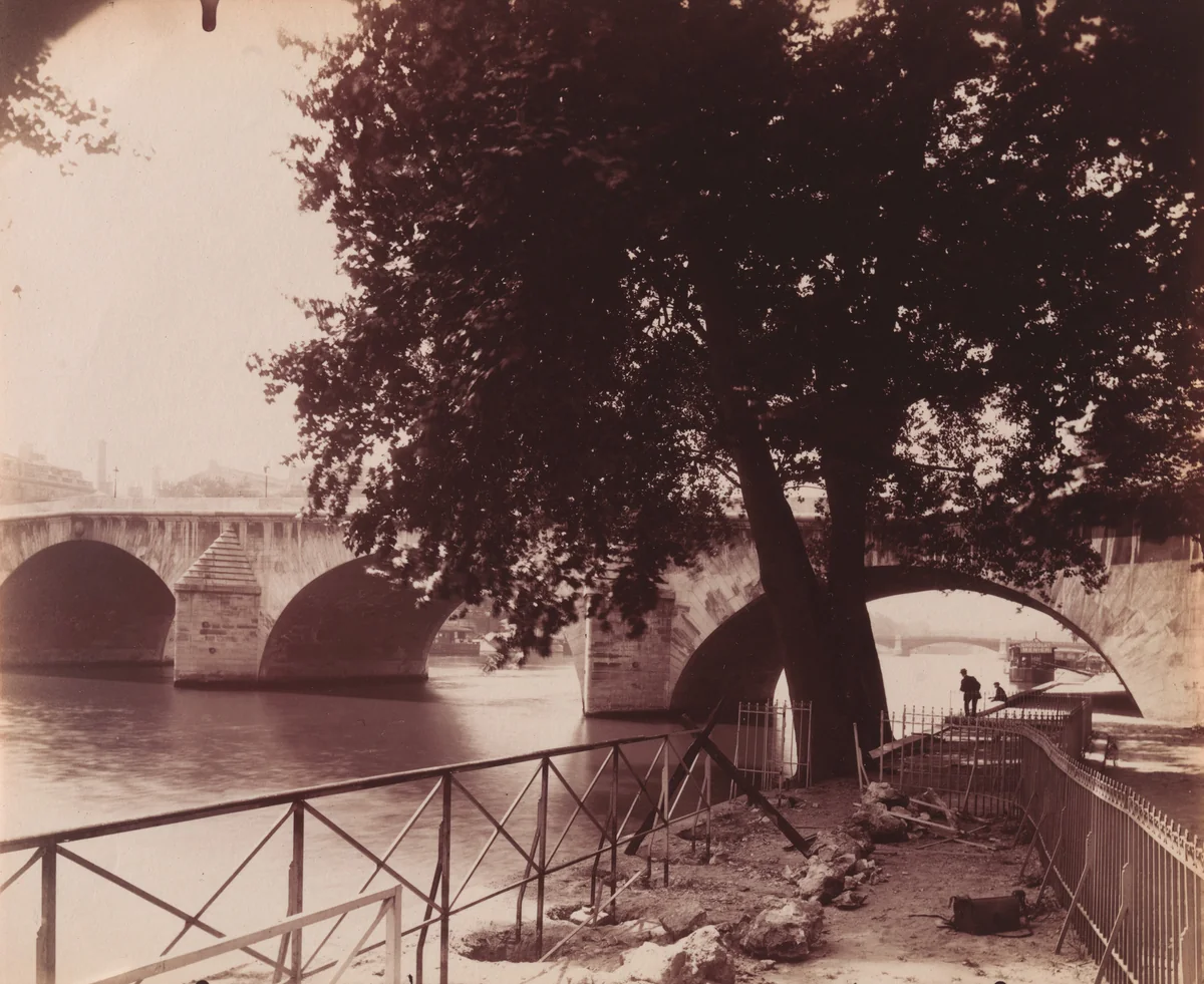 Pont Royal by Eugène Atget, photograph, 1911