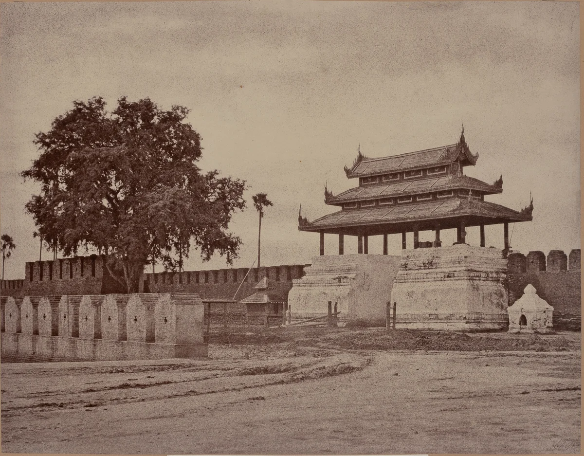 Amerapoora: Ooh-nein Gate of the City by Linnaeus Tripe, photograph, 1858