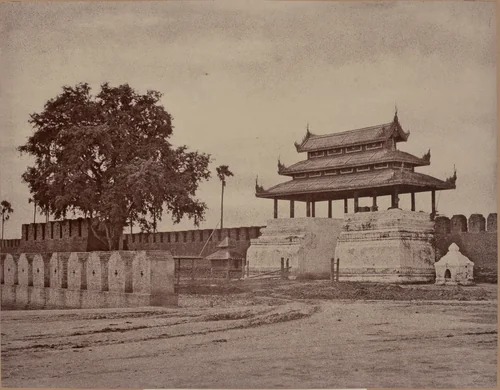 Amerapoora: Ooh-nein Gate of the City by Linnaeus Tripe, photograph, 1858