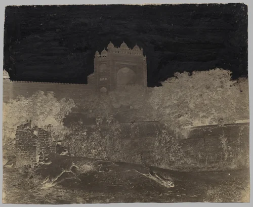 Buland Darwaza with Figure by Dr. John Murray, photograph, 1858-1862