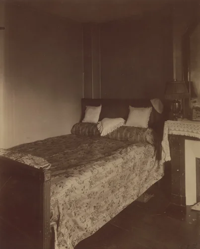 Intérieru de Mr C., décorateur, rue du Montparnasse by Eugène Atget, photograph, 1910