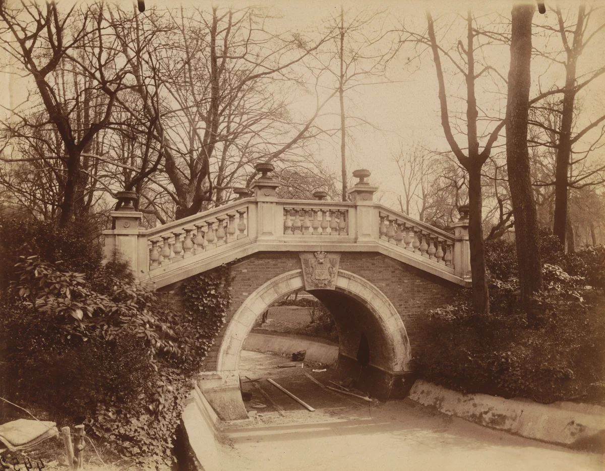 Parc Monceau by Eugène Atget, photograph, 1901