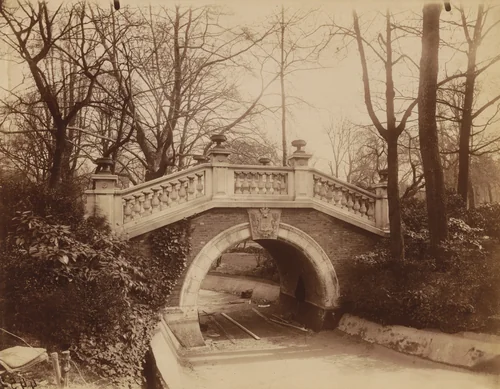 Parc Monceau by Eugène Atget, photograph, 1901