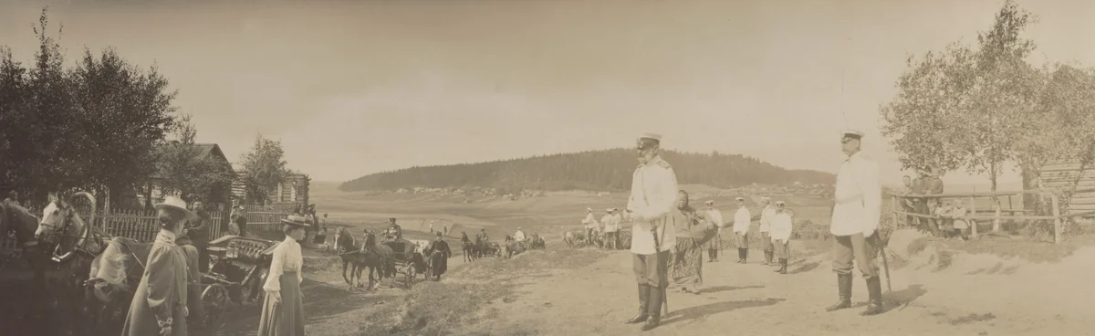 Grand Duchesses Xenia and Olga Alexandrovna with Grand Duke Vladimir Alexandrovich, Peterhof by Unidentified Photographer, photograph, 1905
