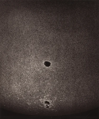 Région Centrale (Taches, Facules bord), April 20,1893, 6h 45m 25s by Jules Janssen, photograph, 1877