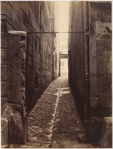 Rue du Chat-qui-Pêche (from the Rue de la Huchette) by Charles Marville, photograph, 1866-1870