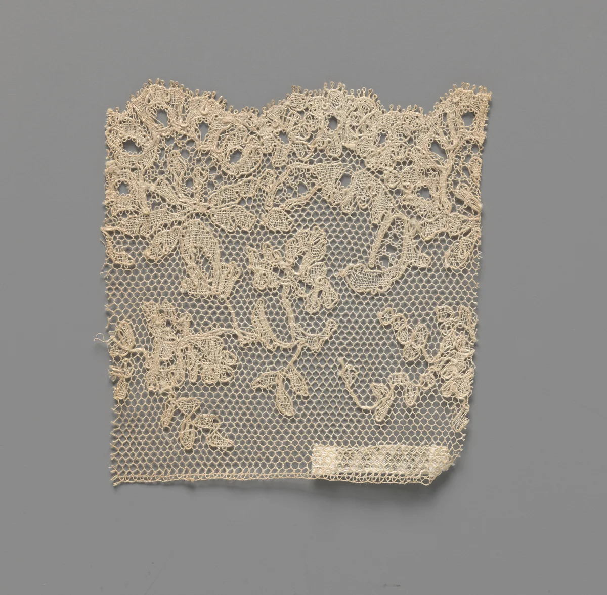 Staal kloskant met tulegrond by anonymous, other, 1875-1899