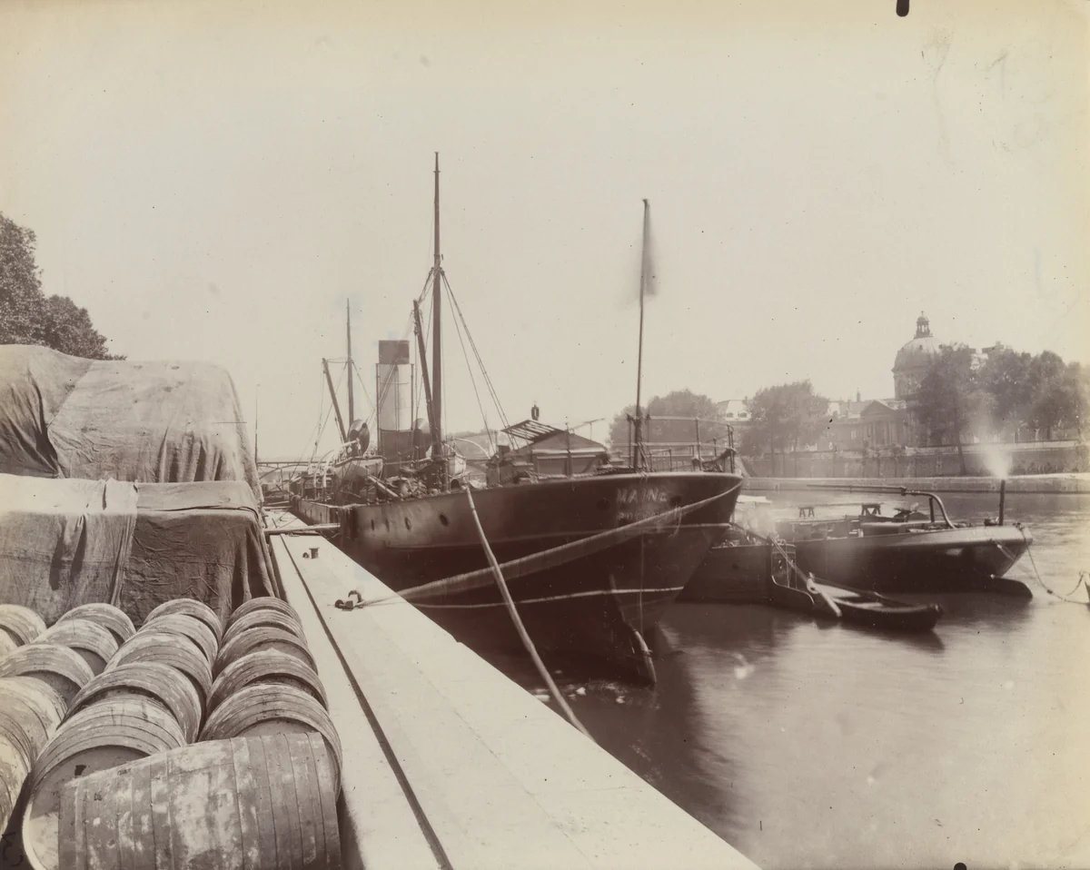 Port du Louvre by Eugène Atget, photograph, 1911