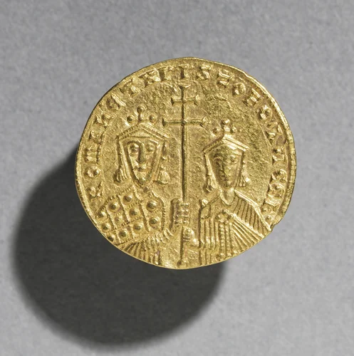 Solidus with Romanus I Lecapenus and his Son Christopher (reverse) by Unknown, metalwork, 920-944