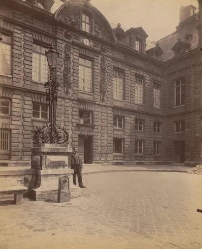 Bibliothèque nationale by Eugène Atget, photograph, 1902