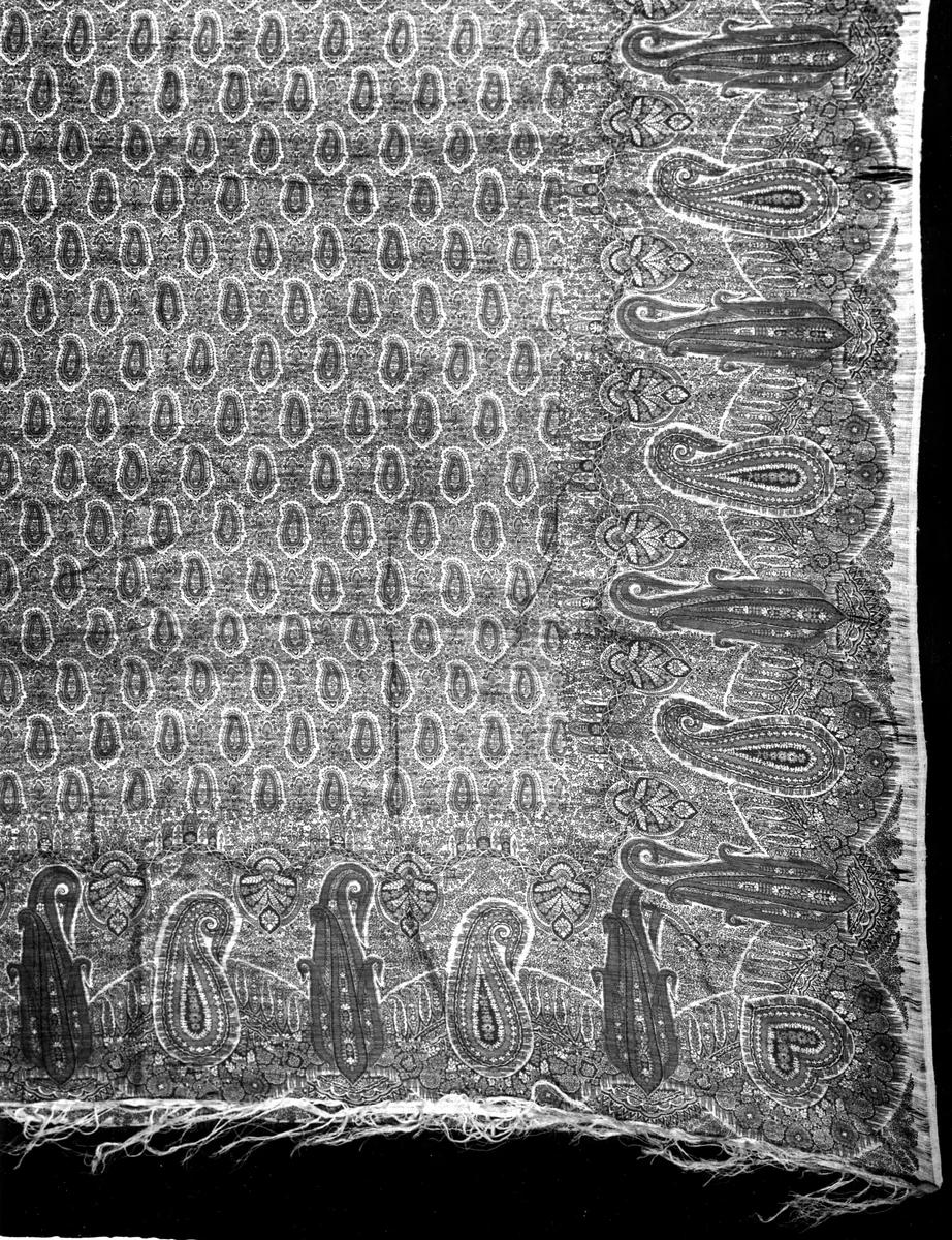 Long Shawl by Possibly England, textile, 1855-1860