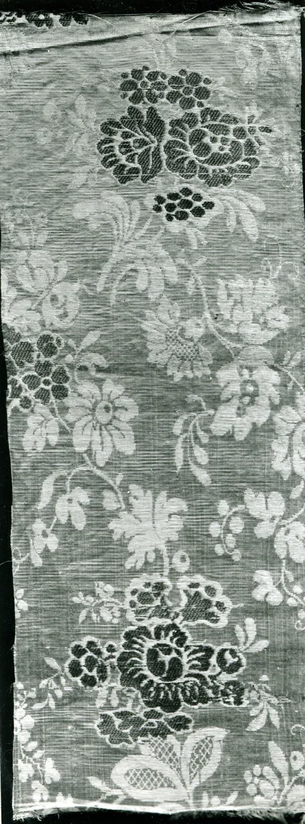 Fragment by France, textile, 1701-1800
