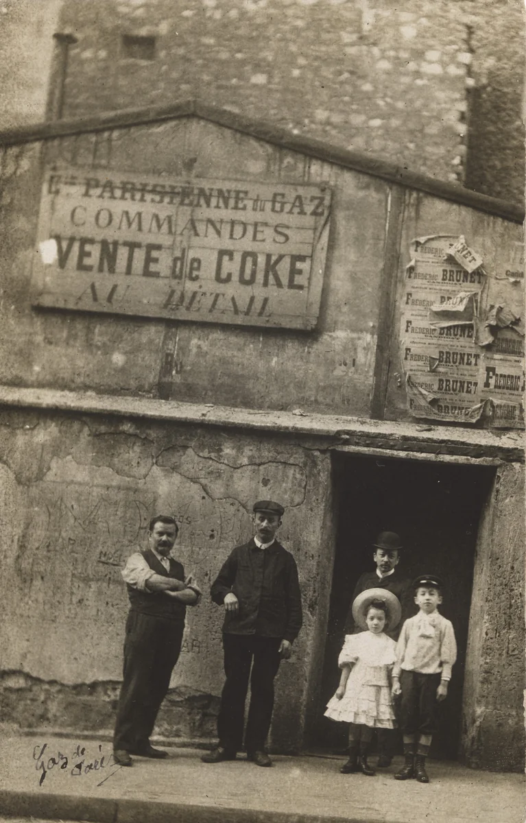 Cie parisienne du gaz by Unidentified Photographer, photograph, 1910