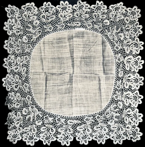 Handkerchief by England, Honiton, textile, 1850-1875
