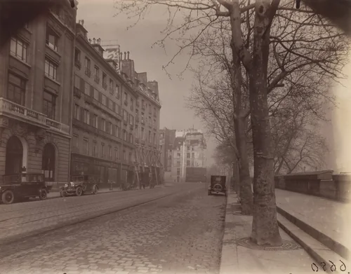 Quai des Grands Augustins by Eugène Atget, photograph, 1926