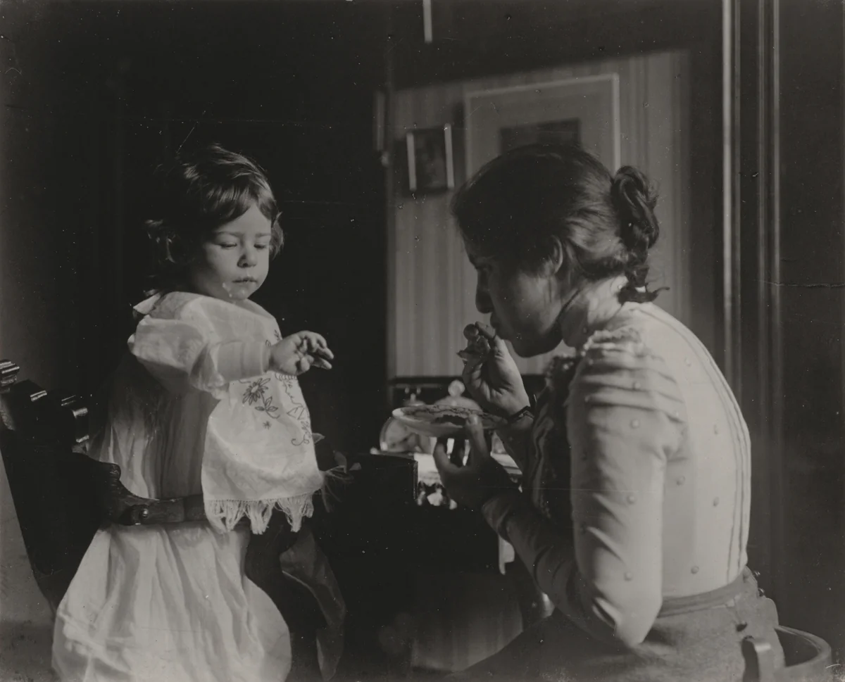 Kitty and Emmy Stieglitz by Alfred Stieglitz, photograph, 1899