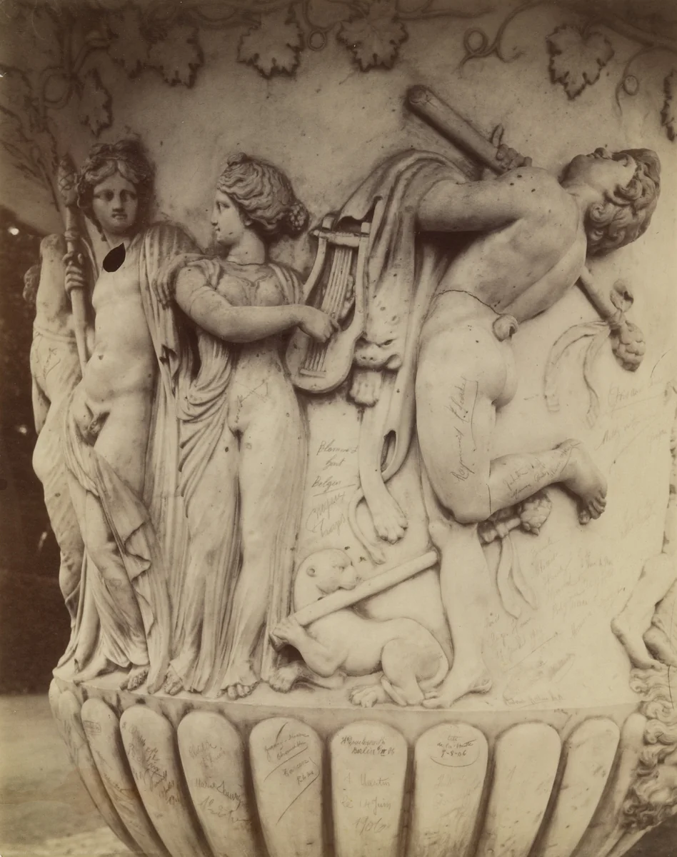 Versailles, vase (détail) by Eugène Atget, photograph, 1906