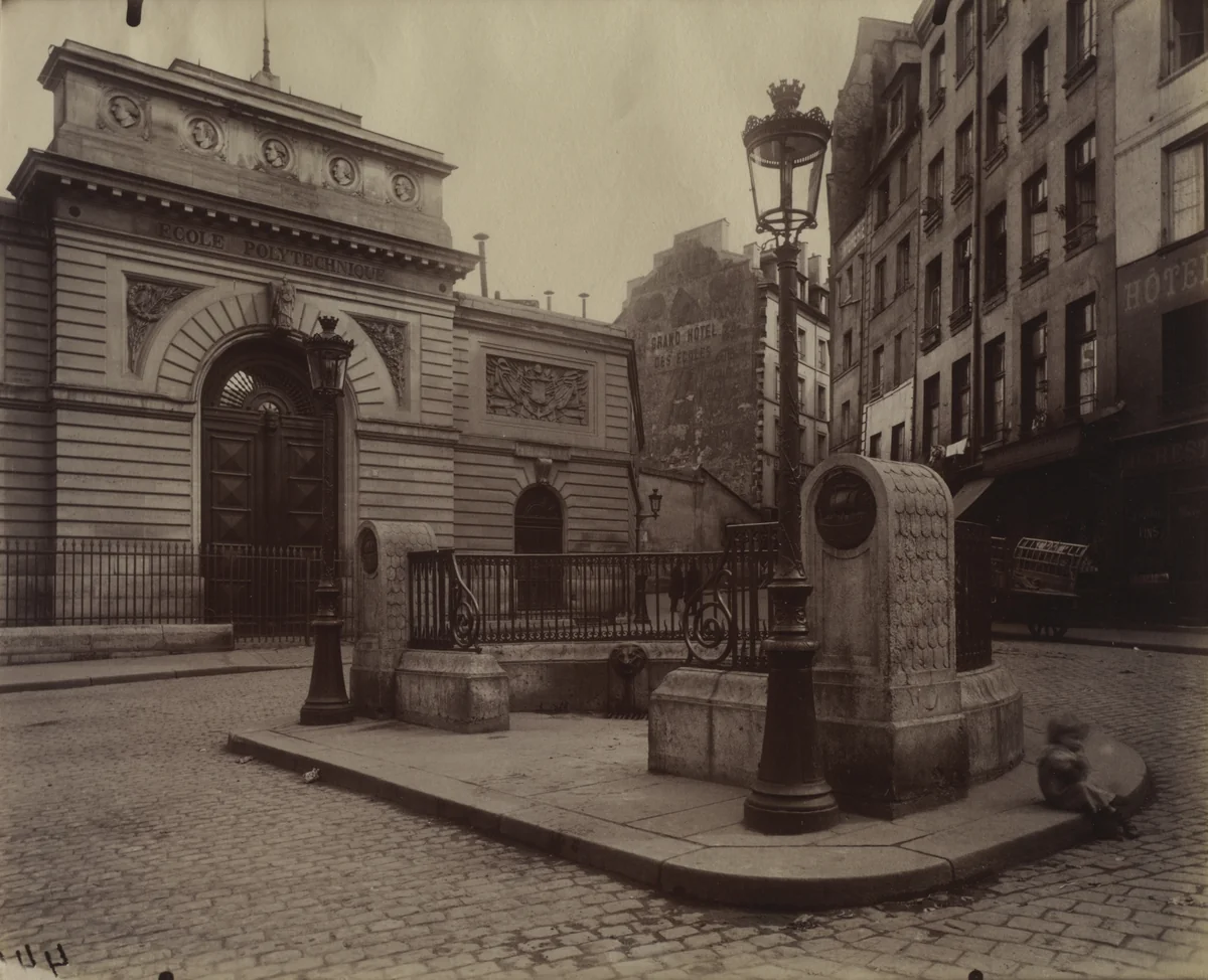 Fountain of the L'École Polytechnique by Eugène Atget, photograph, 1902