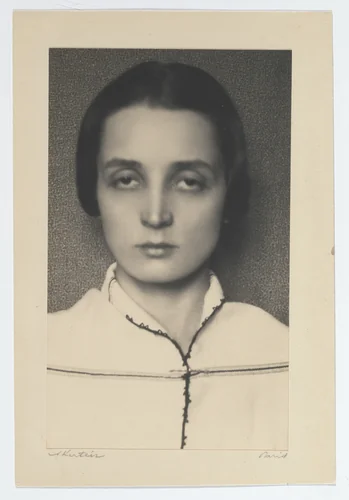 Portrait of Mme. R. by André Kertész, photograph, 1926