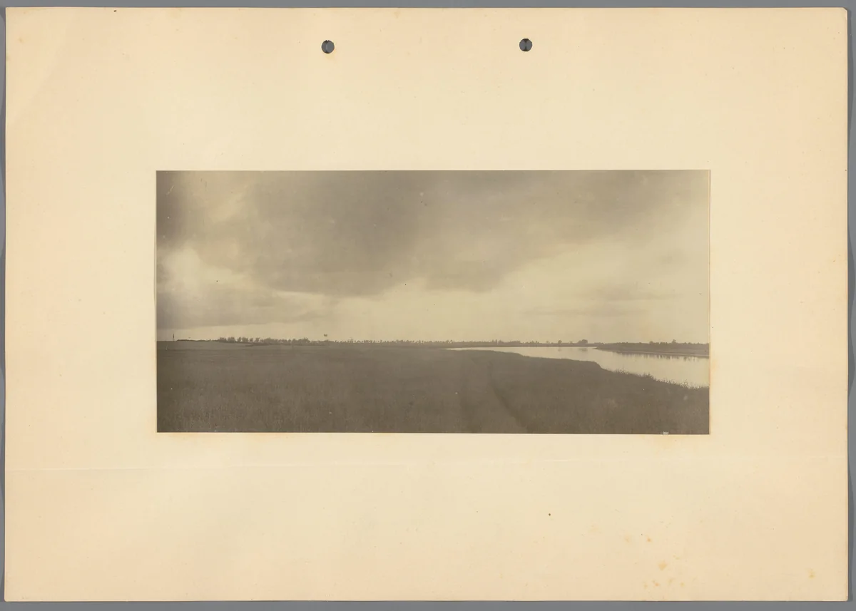 Landschap nabij Dömsöd aan de Donau, Hongarije by Albert Egges van Giffen, photograph, 1928