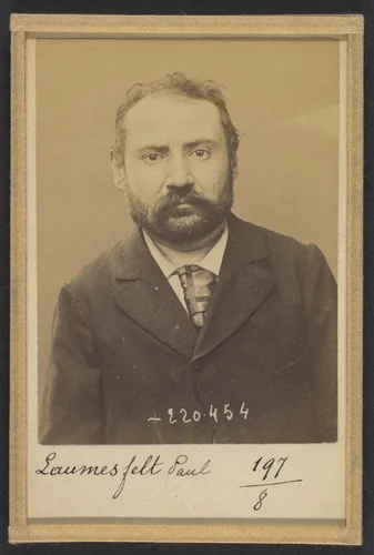 LaumesfeIt. Paul, Mathias. 35 ans, né le 29/3/59. à Paris VIe. Tailleur d'habits. Anarchiste. 2/7/94. by Alphonse Bertillon, photograph, 1894