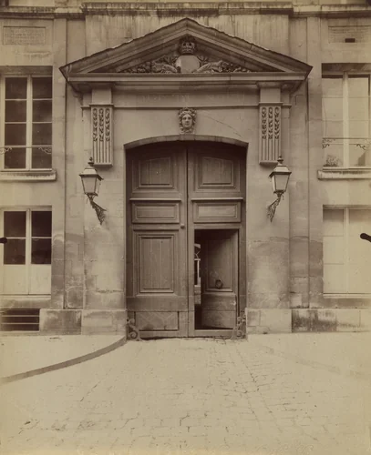 Versailles. Porte Rue Gambetta by Eugène Atget, photograph, 1903