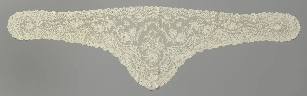 Fichu van kloskant met tuinhekje by Maison Sacré, other, 1894