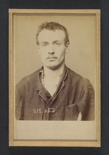 Benoit. Antoine. 29 ans, né à Paris Xle. Journalier. Anarchiste, vagabondage. 4/3/94. by Alphonse Bertillon, photograph, 1894