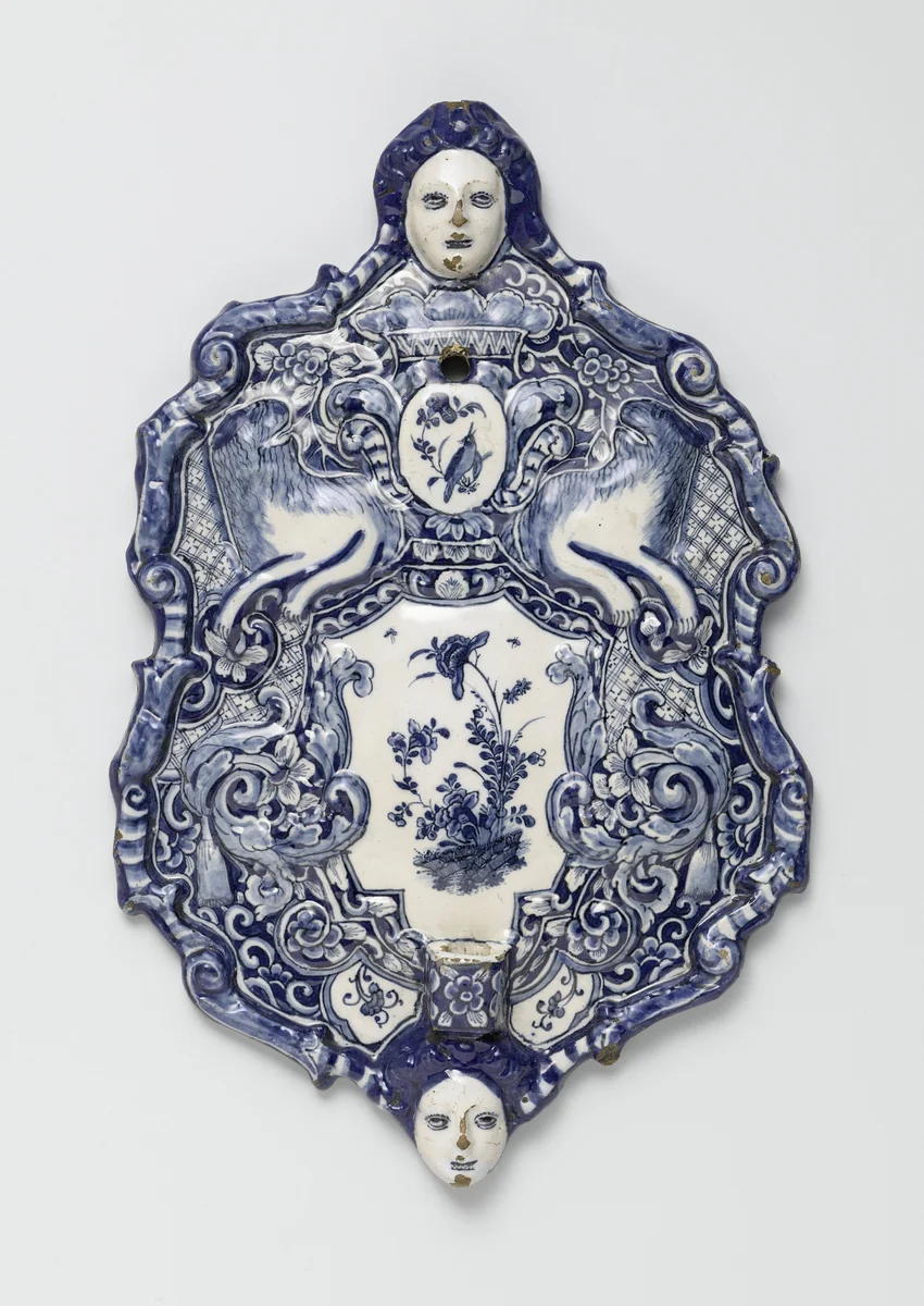 Twee achterplaten van wandarmen by anonymous, other, 1725-1750