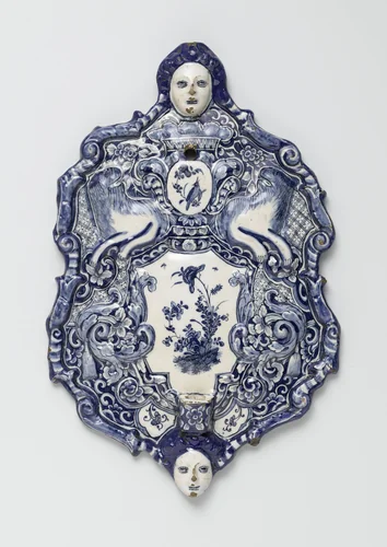 Twee achterplaten van wandarmen by anonymous, other, 1725-1750