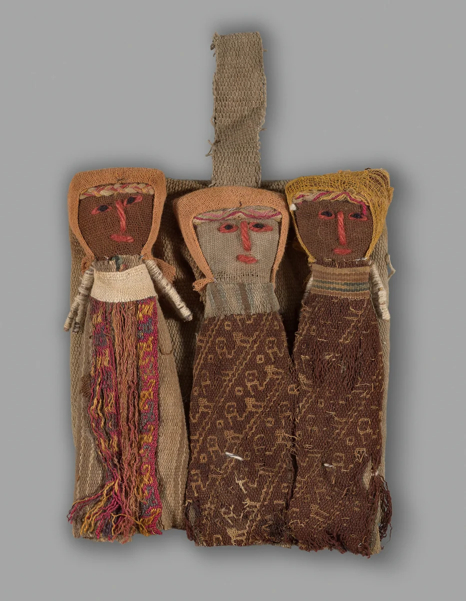 Dolls by Chancay, textile, 1950-1984