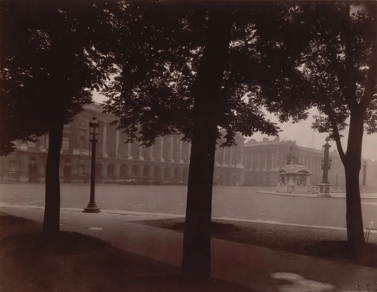 Place de la Concorde by Eugène Atget, photograph, 1926