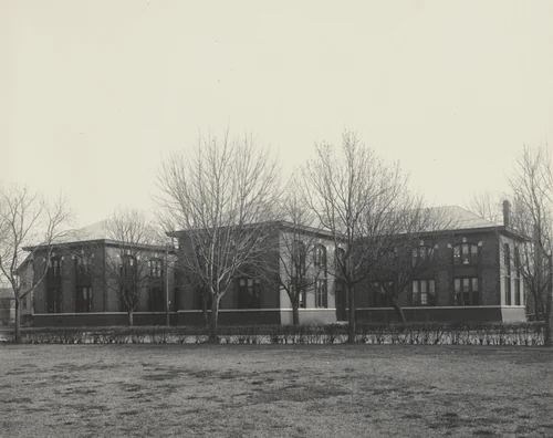 The Domestic Science Building by Frances Benjamin Johnston, photograph, 1899