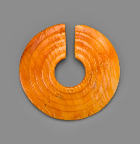 Circular Nose Ornament Incised with Concentric Bands by Coclé Venado Beach, metalwork, 750-1250