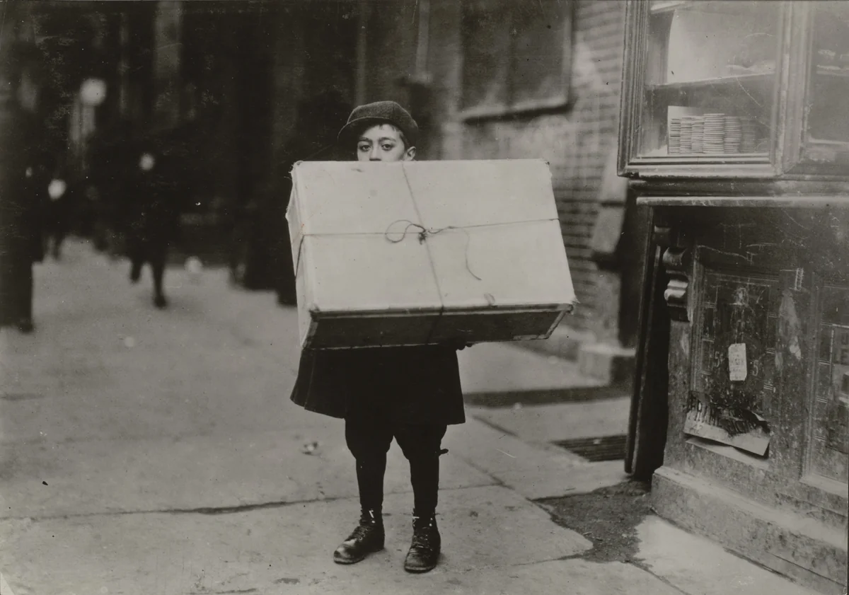 New York City by Lewis Wickes Hine, photograph, 1912