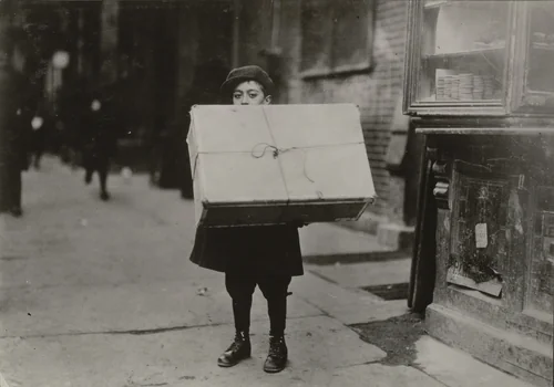 New York City by Lewis Wickes Hine, photograph, 1912
