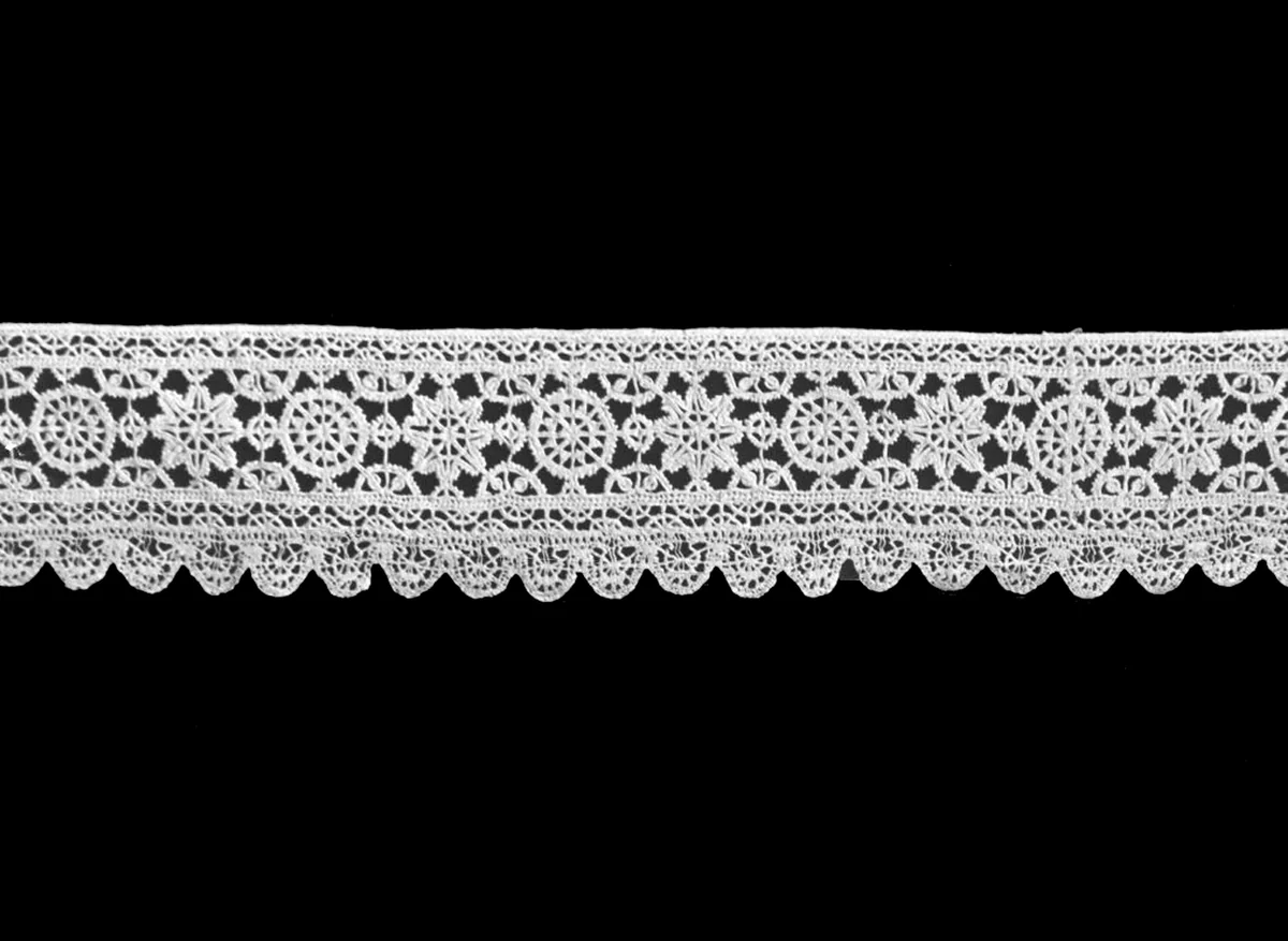 Border by Italy, textile, 1675-1725