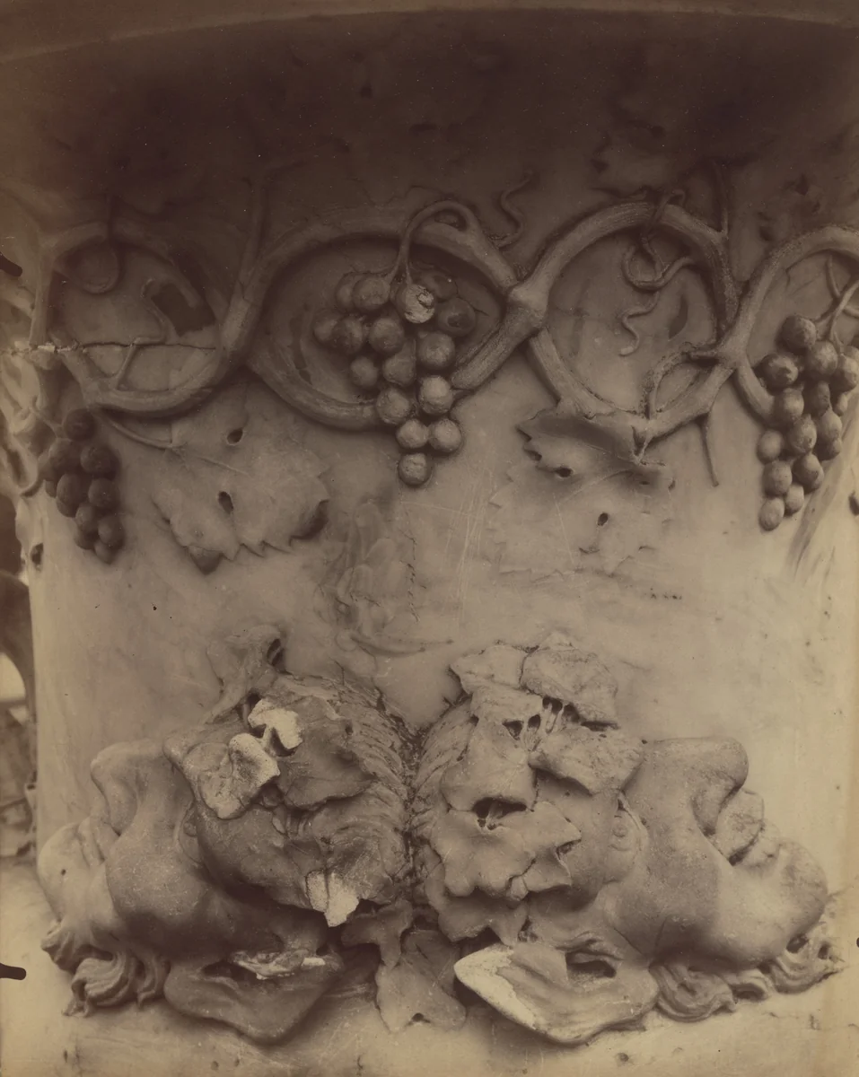 Versailles, vase (détail) by Eugène Atget, photograph, 1906