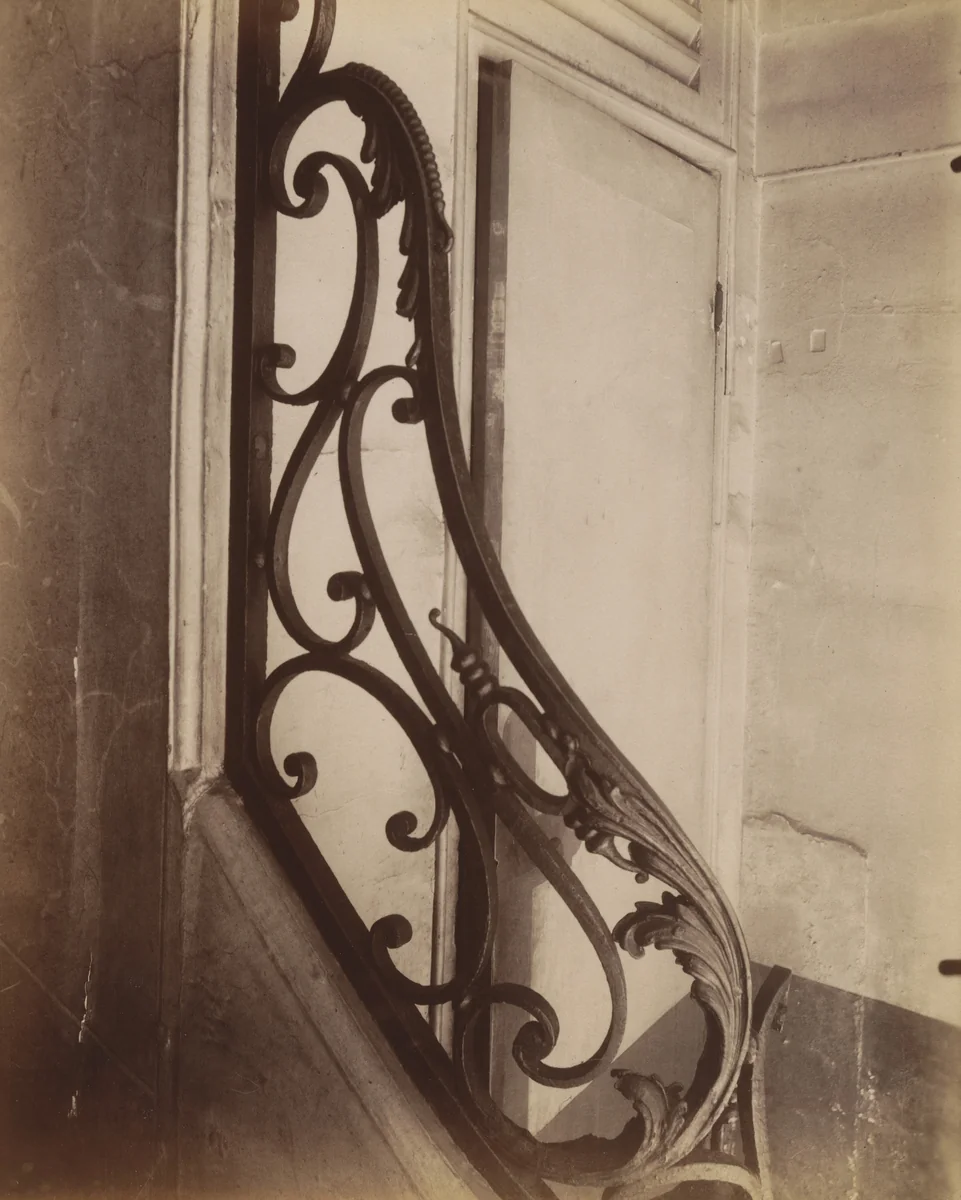 23 rue de Seine by Eugène Atget, photograph, 1905