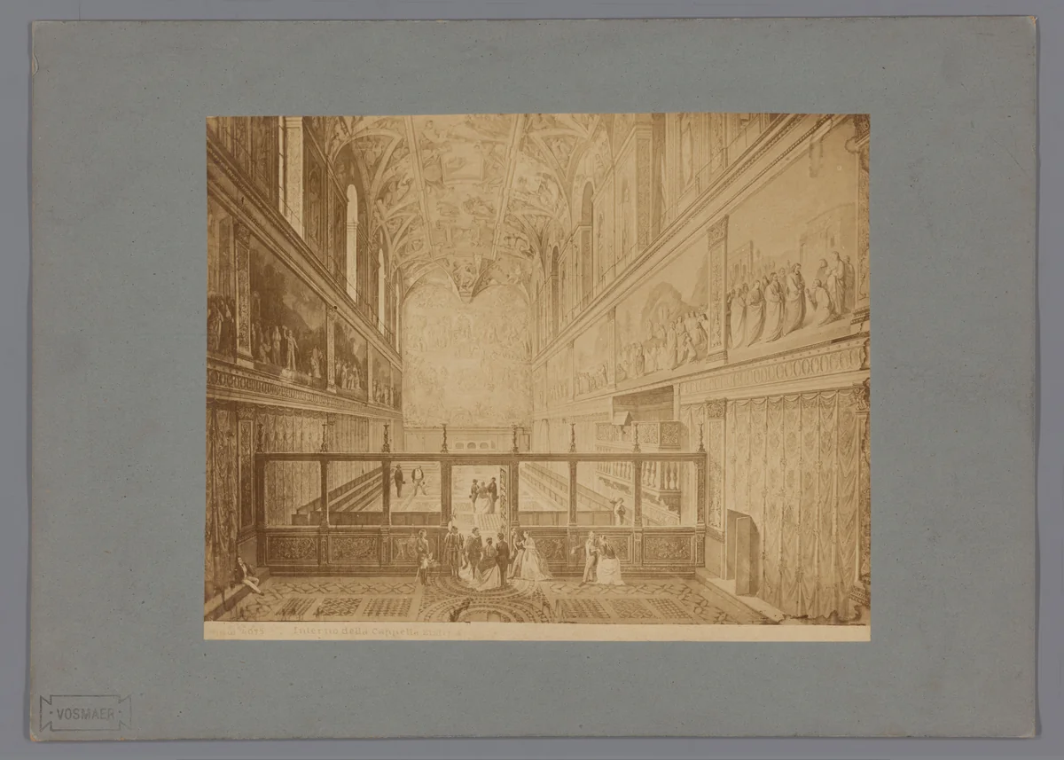 Fotoreproductie van een schilderij van het interieur van de Sixtijnse kapel by anonymous, photograph, 1851-1900