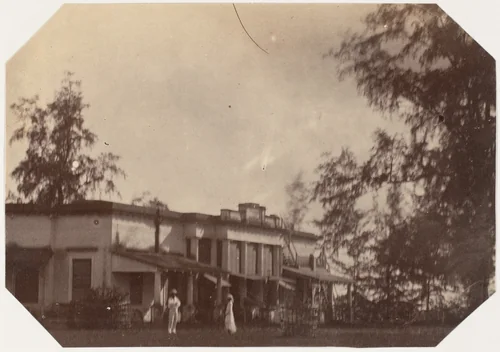 [Gunpowder Agents Bungalow, Ishapoor.] by John Constantine Stanley, photograph, 1858-1861