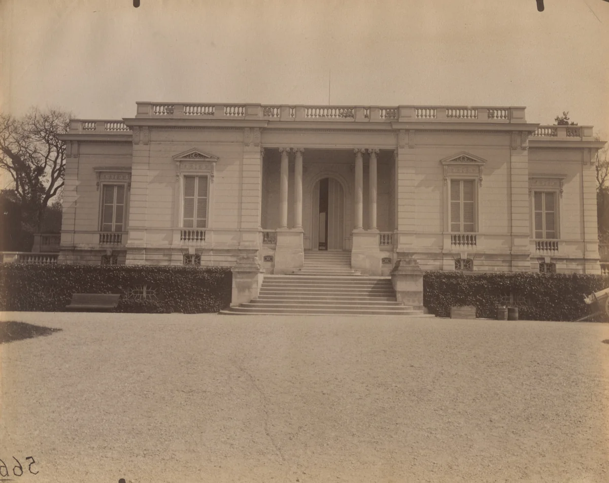 Château de Bagatelle by Eugène Atget, photograph, 1909