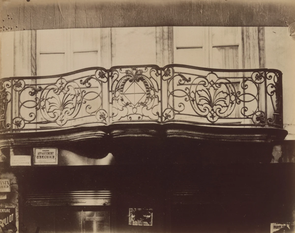5 Rue Grenier St. Lazare by Eugène Atget, photograph, 1908