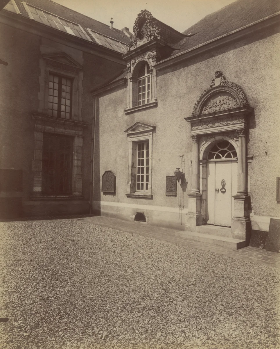 Étampes. Maison de Diane de Poitiers by Eugène Atget, photograph, 1907