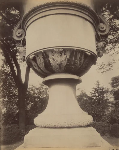 Tuileries - Vase by Eugène Atget, photograph, 1912