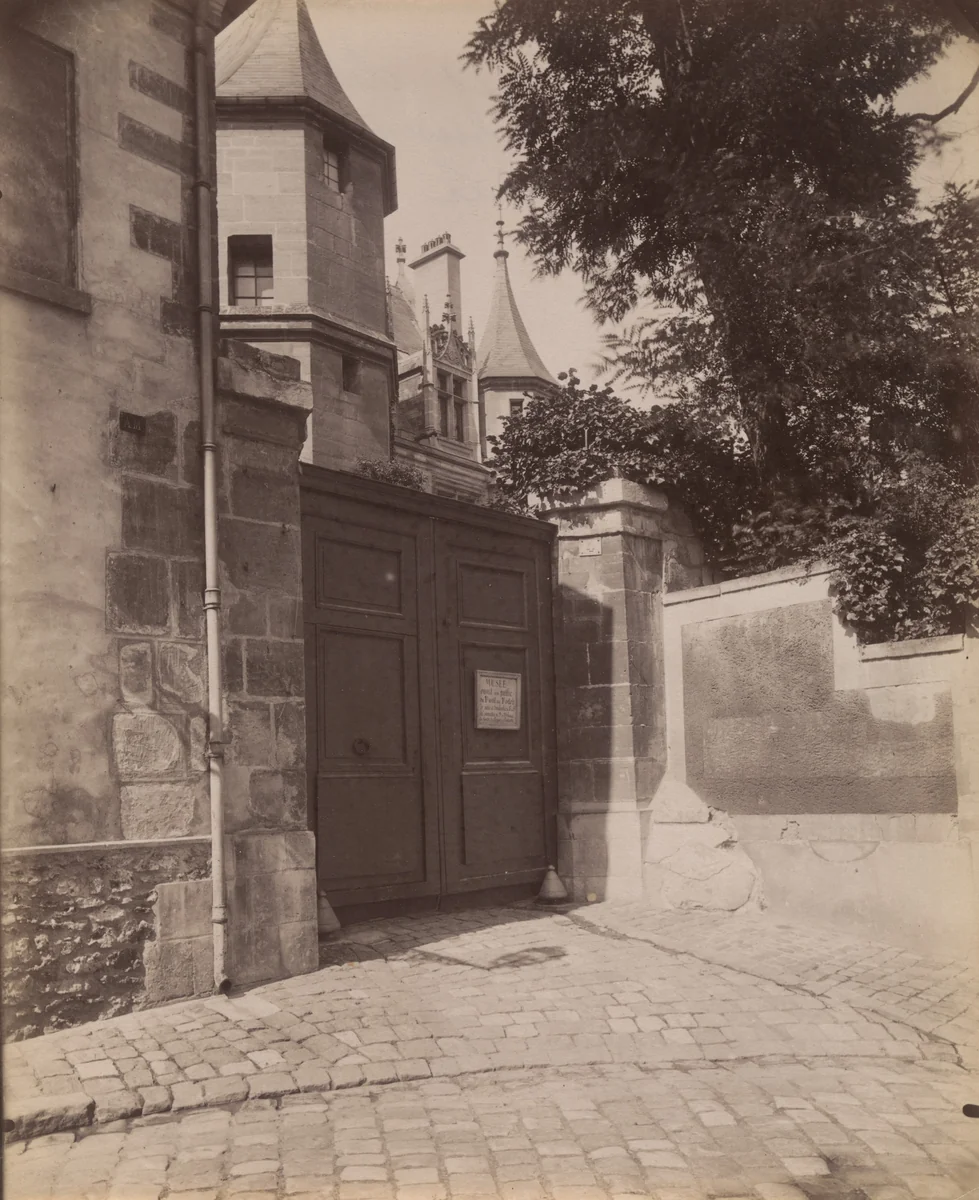 Pontoise, ancien Hôtel du tribunal (Musée) by Eugène Atget, photograph, 1902
