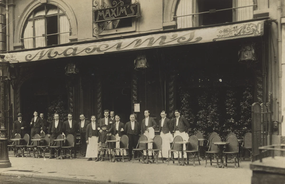Restaurant Maxim’s, Paris by Unidentified Photographer, photograph, 1910