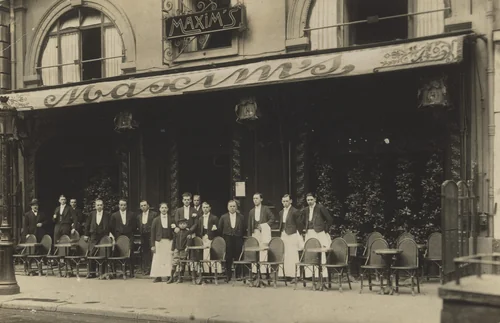 Restaurant Maxim’s, Paris by Unidentified Photographer, photograph, 1910