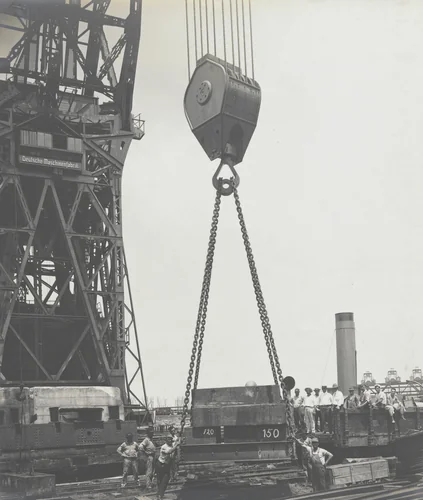 Floating crane "Ajax". Test load used for 15, 20, 62 1/2 and 75 tons by Unidentified Photographer, photograph, 1915