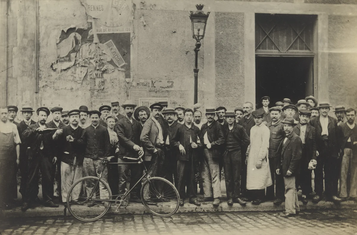 Le personnel des Éts Leray, Paris by Unidentified Photographer, photograph, 1910